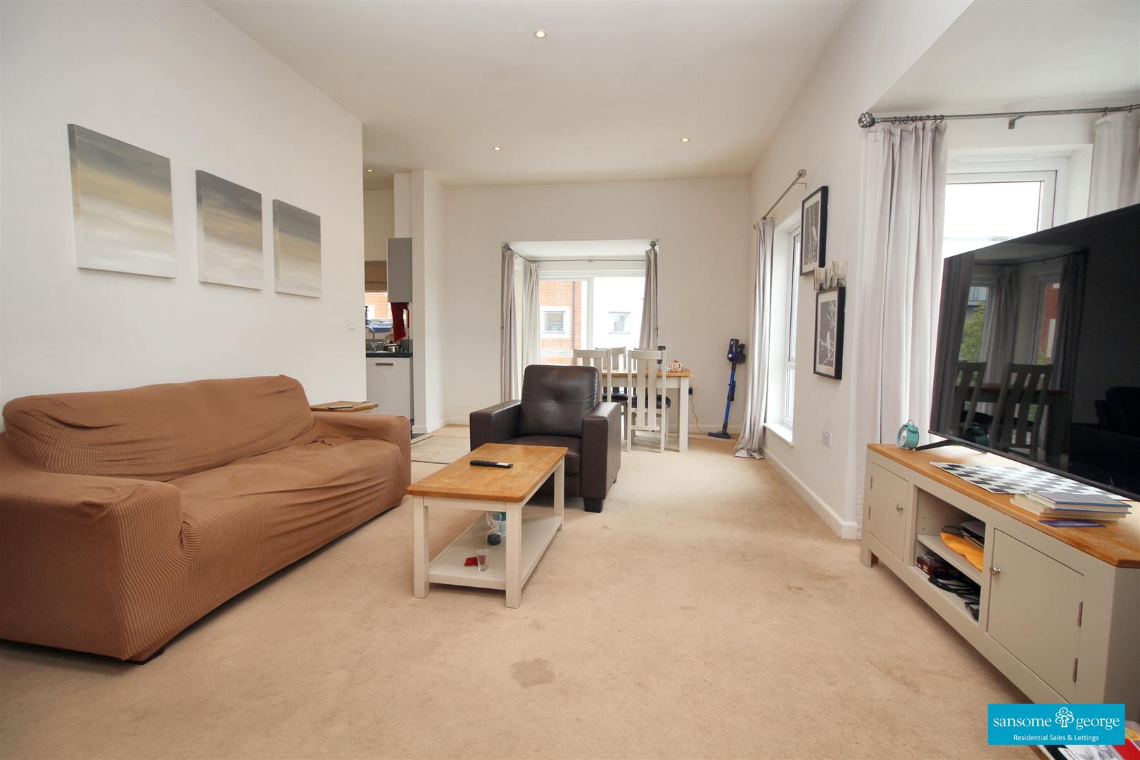 2 bed property in Havergate Way, Reading